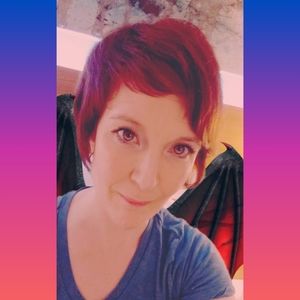 Meet your Posher, Niki